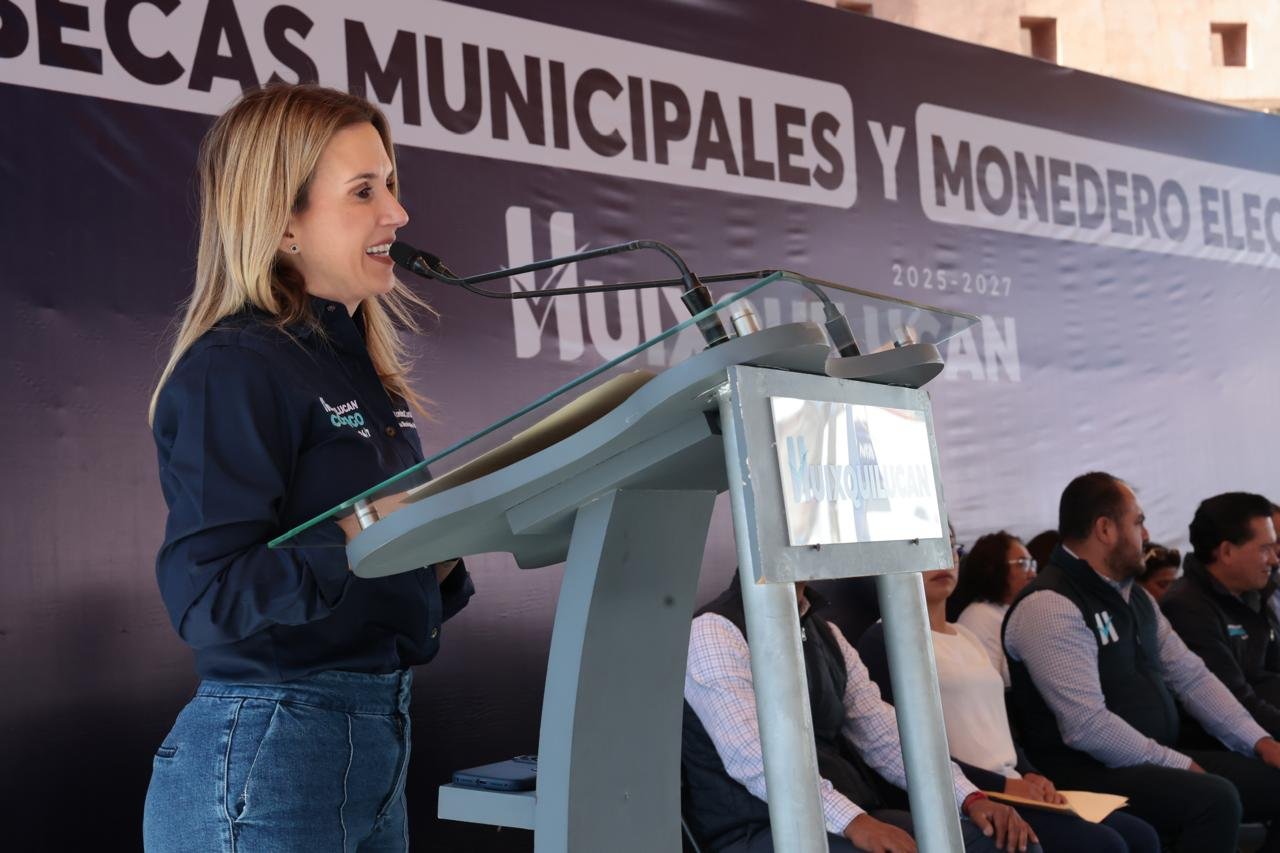 CONTINÚA HUIXQUILUCAN LA ENTREGA DE MÁS DE 14 MIL MONEDEROS ELECTRÓNICOS Y BECAS MUNICIPALES