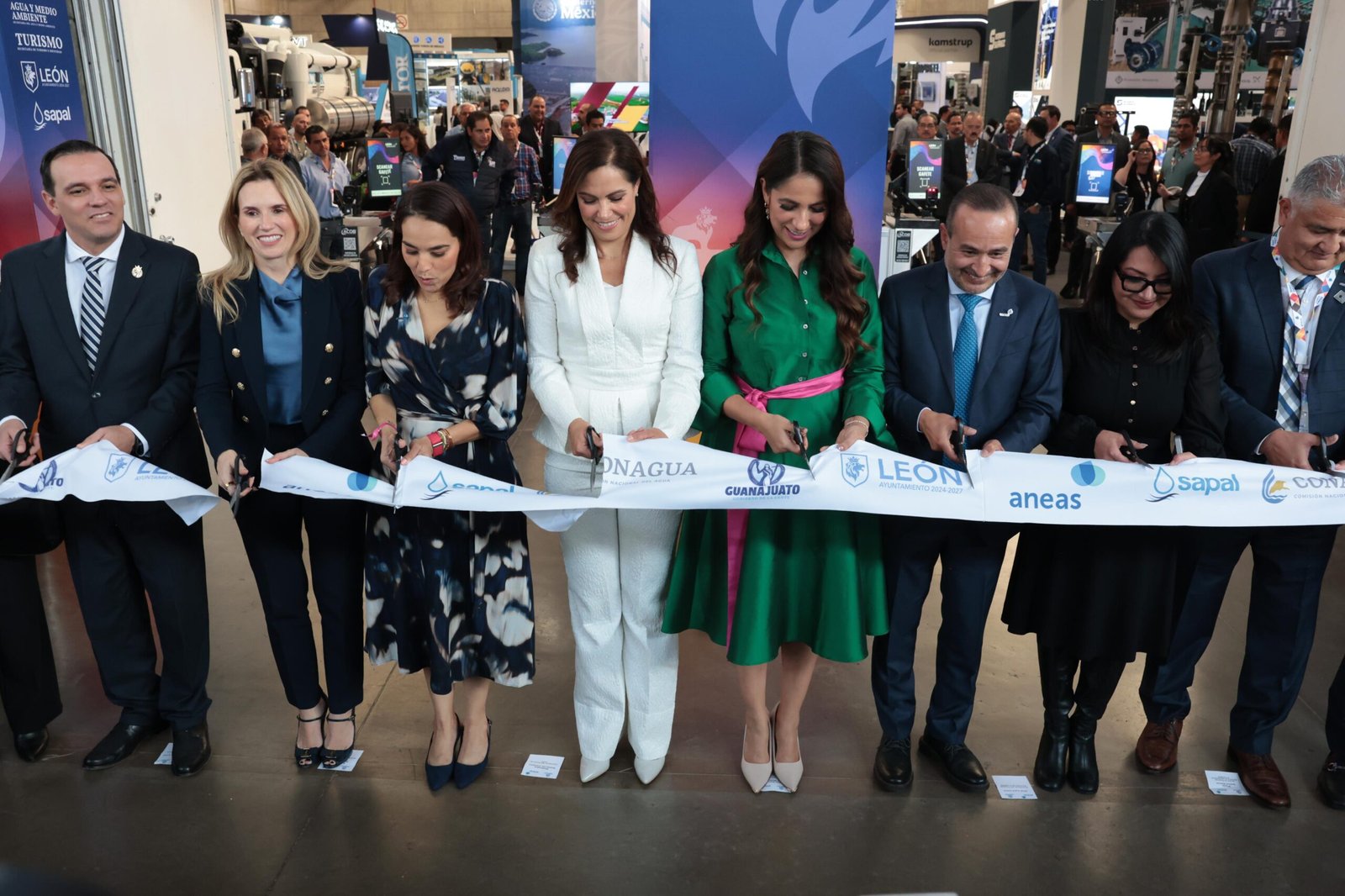 PREMIAN A HUIXQUILUCAN POR IMPULSAR LA PARTICIPACIÓN DE LAS MUJERES EN EL SECTOR HÍDRICO