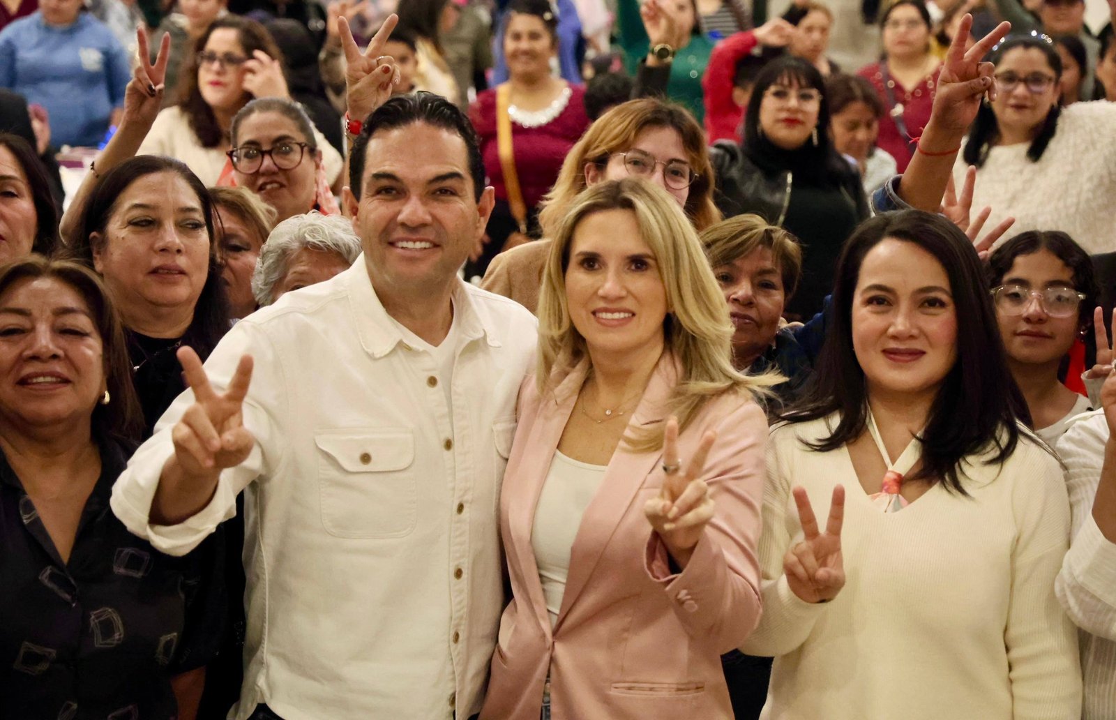 REAFIRMA #HUIXQUILUCAN COMPROMISO DE PROTEGER A LAS #MUJERES