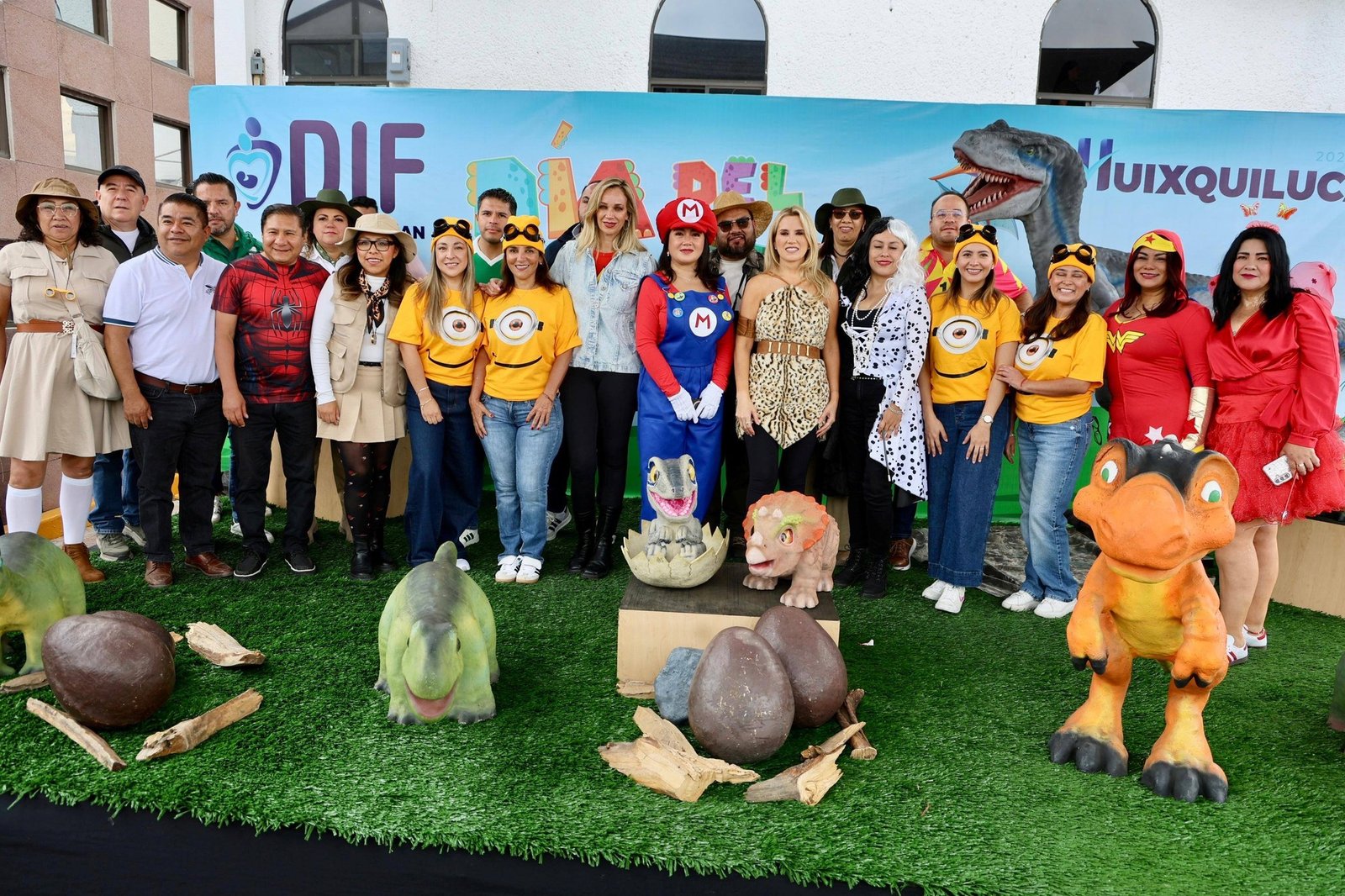 FESTEJA HUIXQUILUCAN DÍA DEL NIÑO CON SHOW DE LAGRIMITA Y COSTEL ANTE 30 MIL PERSONAS